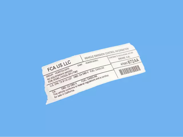 Veci Label Label - Mopar (47480872AA)