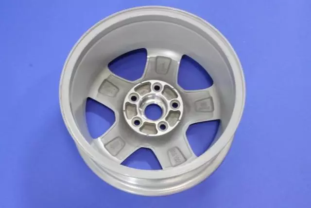 1TA07PAKAA - Wheels, Covers and Jacks: Aluminum Wheel for Dodge: Nitro Image