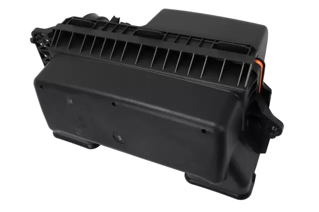 84009416 - : Air Cleaner Housing for Cadillac: CT6 Image