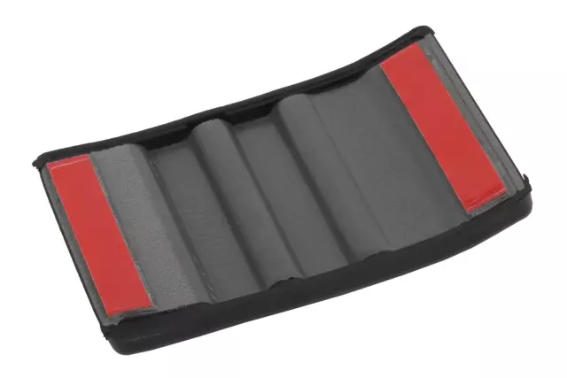 Black Passenger Side Body Side Lower Rear Molding - GM (15045296)