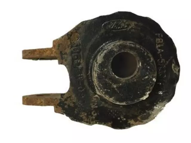 F81Z5A307AB - Suspension: Spring Seat for Ford: Excursion, F-250, F-250 Super Duty, F-350 Super Duty Image