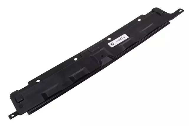 Lower Radiator Air Baffle - GM (84767446)