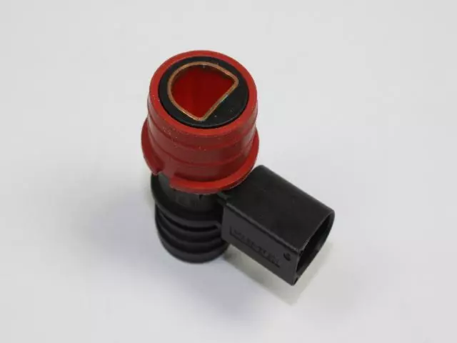 68042882AA - : BREATHER - TUBE 68042882AA for Dodge: Sprinter 2500, Sprinter 3500 Image