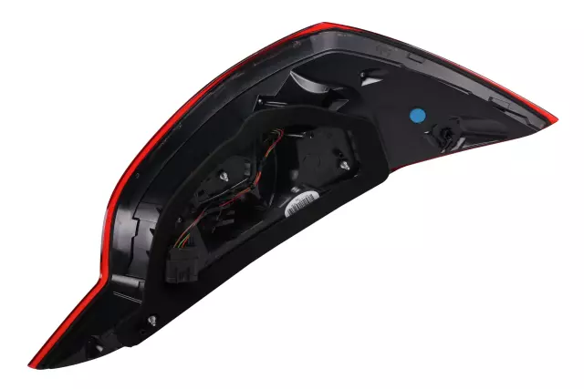 Passenger Side Rear Combination Lamp - GM (39077220)