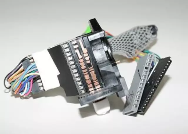 Part# 26100852 Turn Signal, Headlight Dimmer, Windshield Wiper and Washer Switch with Lever - GM (26100852)