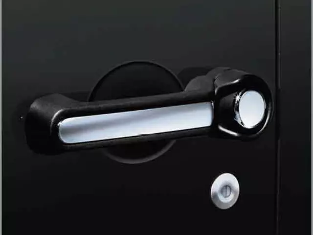 Applique Kit - Mopar (82212491)