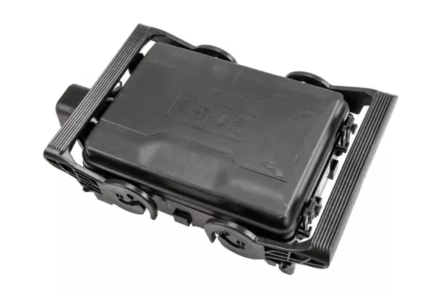 84075773 - : Fuse &amp; Relay Box for GM Image