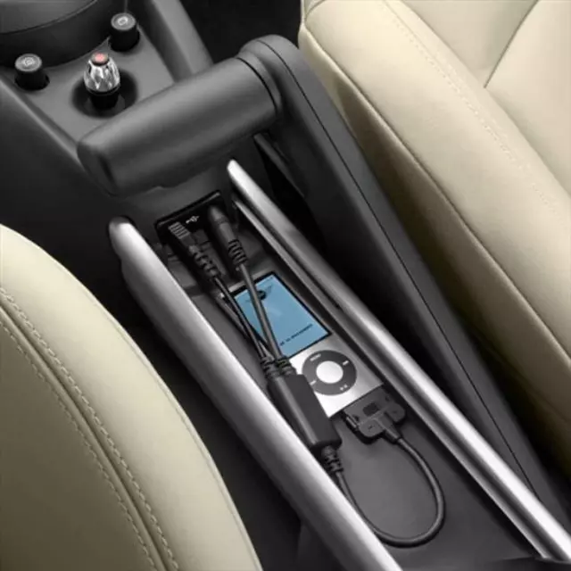 61122338491 - Audio/Video: Ipod / Iphone Adapter Cable for Mini Image