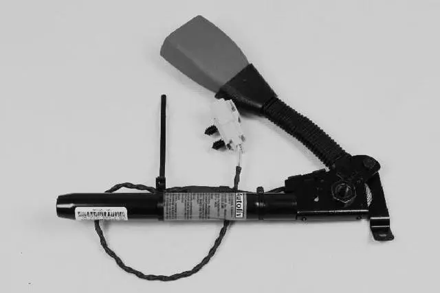 Front Seat Belt, Right - Mopar (YP401P7AD)