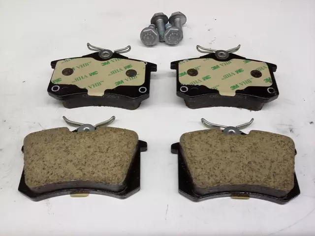 Brake Lining - Volkswagen (6C0-698-451)