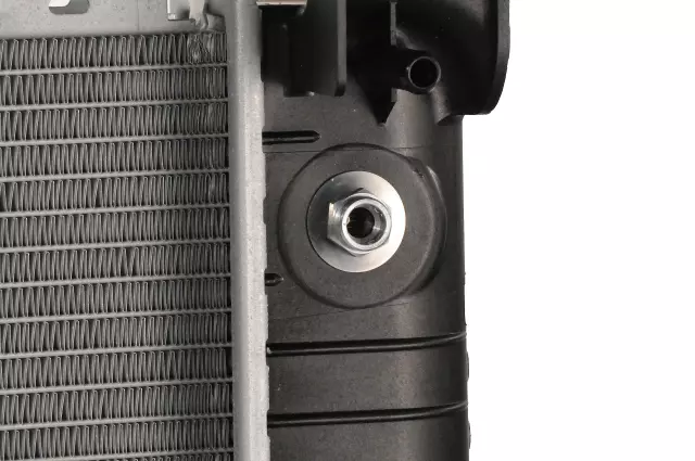 25810258 - : Radiator for Cadillac: Escalade EXT | Chevrolet: Avalanche, Silverado 1500, Suburban 1500, Suburban 2500, Tahoe | GMC: Sierra 1500, Yukon, Yukon XL 1500, Yukon XL 2500 Image