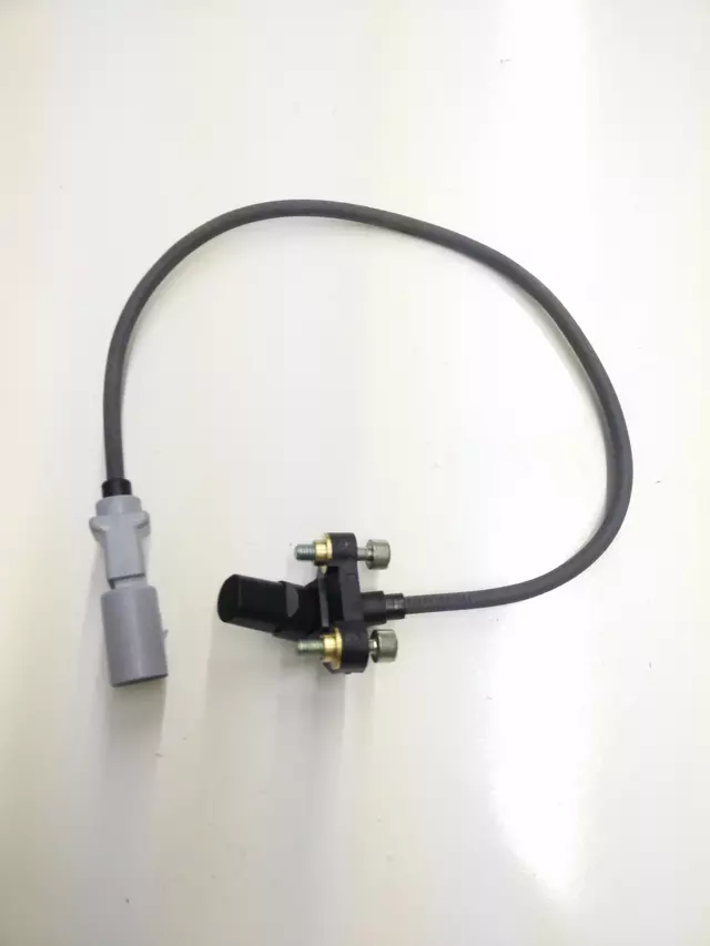 Crankshaft Position Sensor - Volkswagen (07K-906-433-B)
