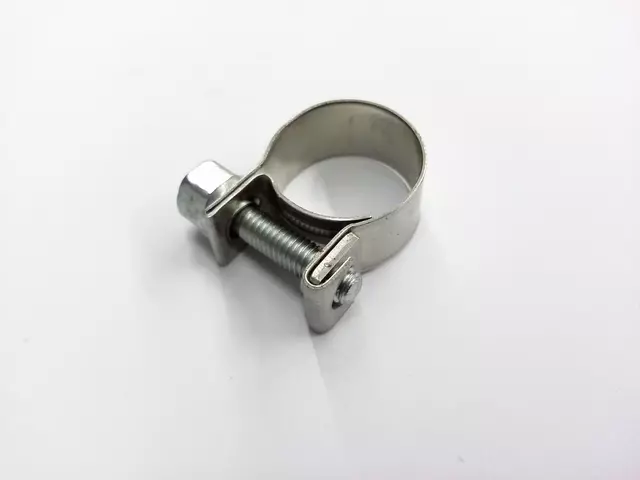 OEM NEW 1990-1995 Volkswagen Passat Fuel Hose Clip N-024-122-2 - Volkswagen (N-024-122-2)