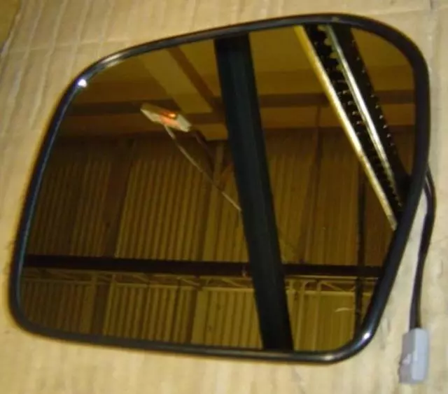 Glass - Toyota (87961-35821)