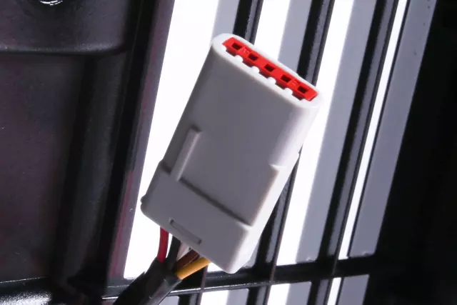 Front Upper Grille - GM (23405570)