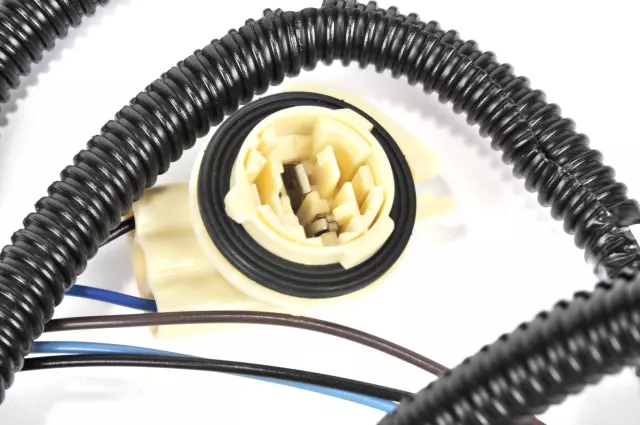 Passenger Side Tail Light Wiring Harness - GM (16532722)