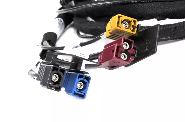 42443992 - : Radio Antenna Roof Accessory Cable for Chevrolet: Bolt EV Image