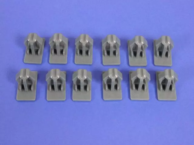 1BA41EB1AA - : Rocker Molding Clip for Dodge: Charger, Magnum Image