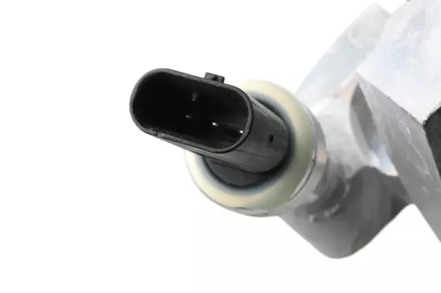 2020-2025 Cadillac - Air Conditioning Evaporative Connector Hose/Tube and Compressor Hose - GM (84998360)