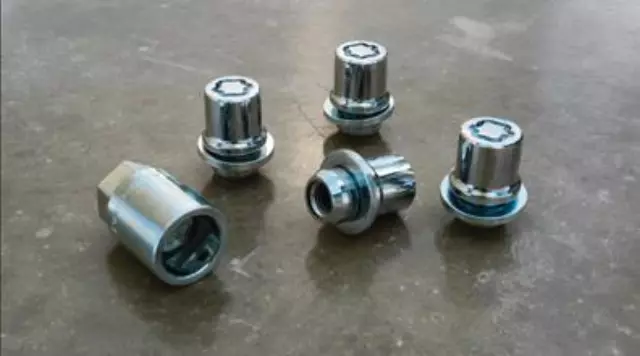 Wheel Locks, Alloy, Clear Chrome Finish - Toyota (PT276-60070)