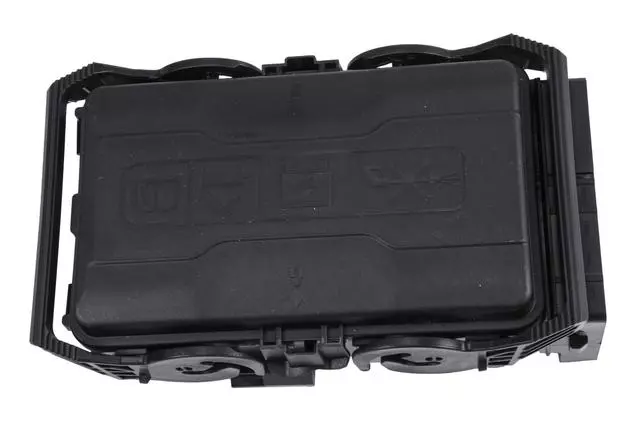 Part# 84533822 Engine Wiring Harness Junction Block - GM (84533822)