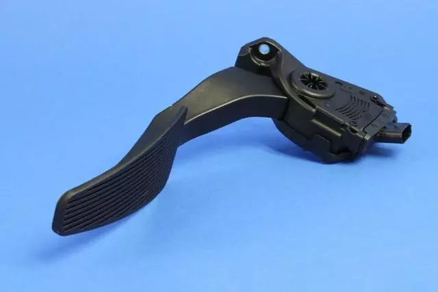 Accelerator Pedal - Mopar (53034160ae)
