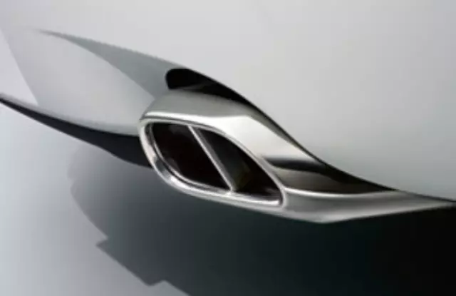 C2D25247 - Exterior: Polished Tailpipe Finishers for Jaguar Image